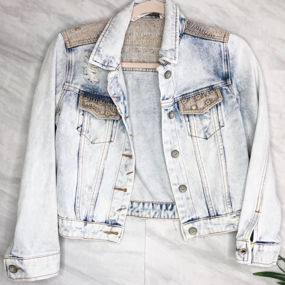 Zara Light Acid Wash Denim Jacket